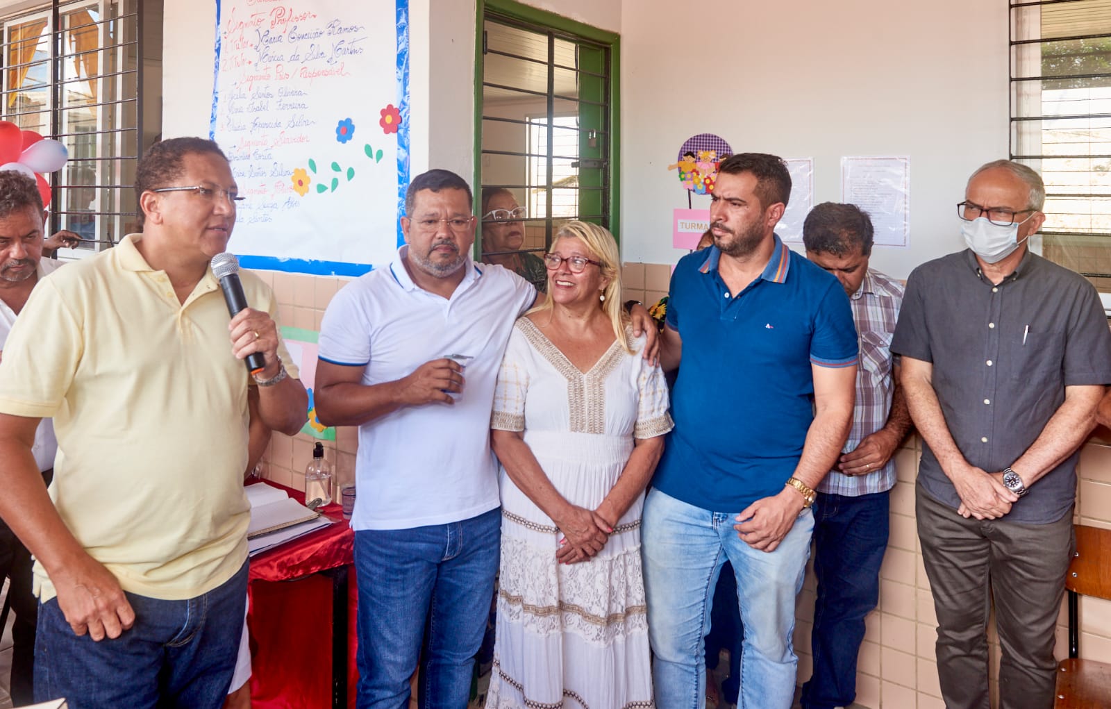 Prefeito Augusto Castro reinaugura a Escola João Alves Araújo, no Nova Califórnia.