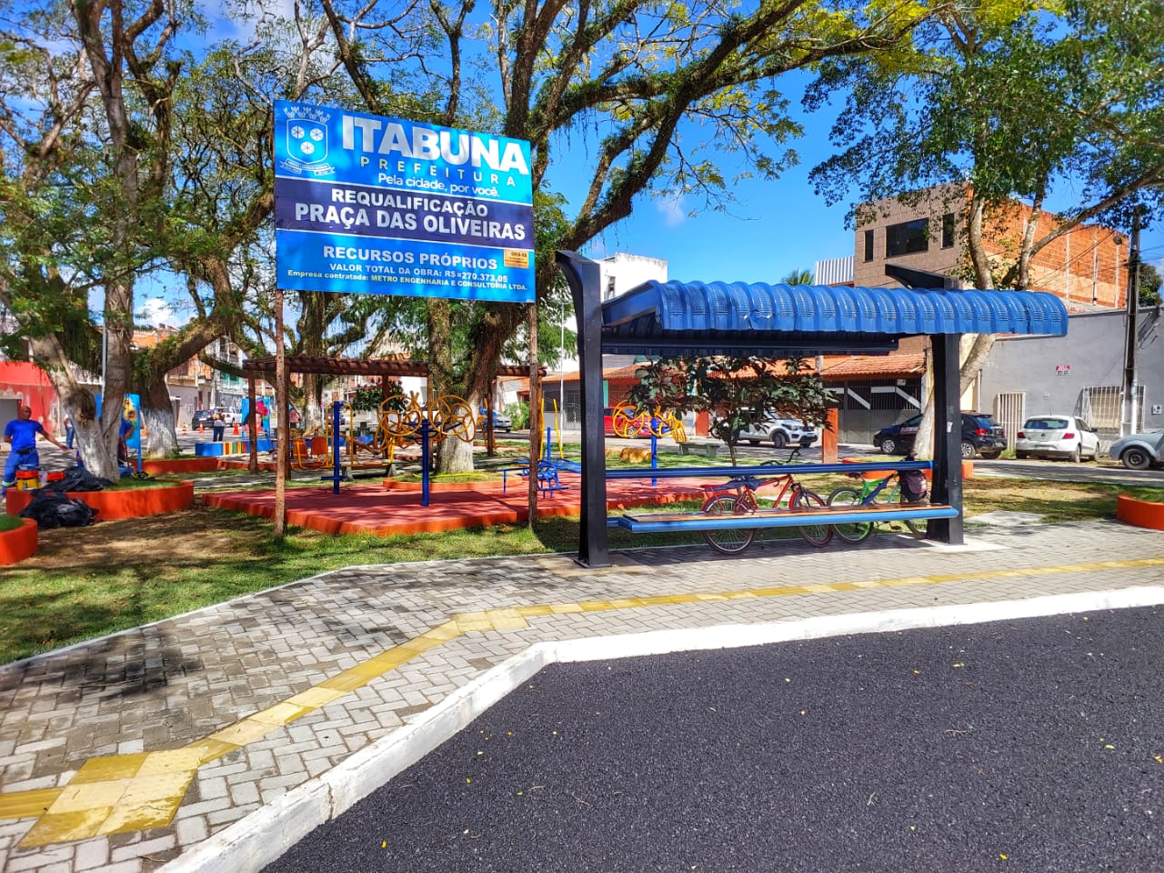 Prefeitura de Itabuna entrega a Praça das Oliveiras com homenagens a antigas moradoras do Vila Anália.