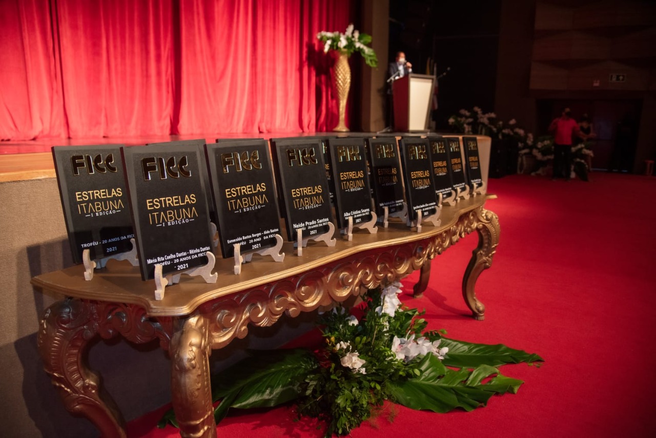 FICC homenageia escritores itabunenses com a “Noite das Estrelas”.