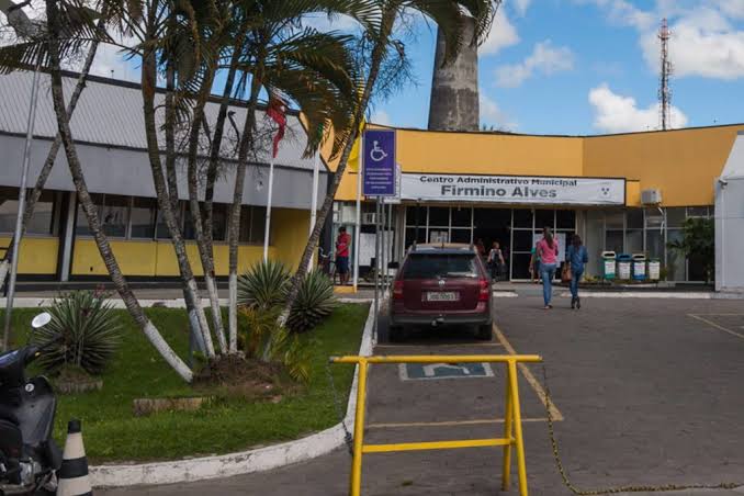 Prefeitura publica Aviso de Licitação para contratação de empresa para o concurso público.