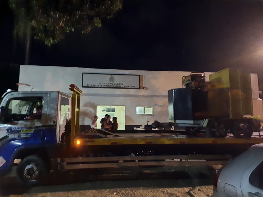 Operação Sossego encerra festa clandestina com paredão no Espora de Ouro em Itabuna.