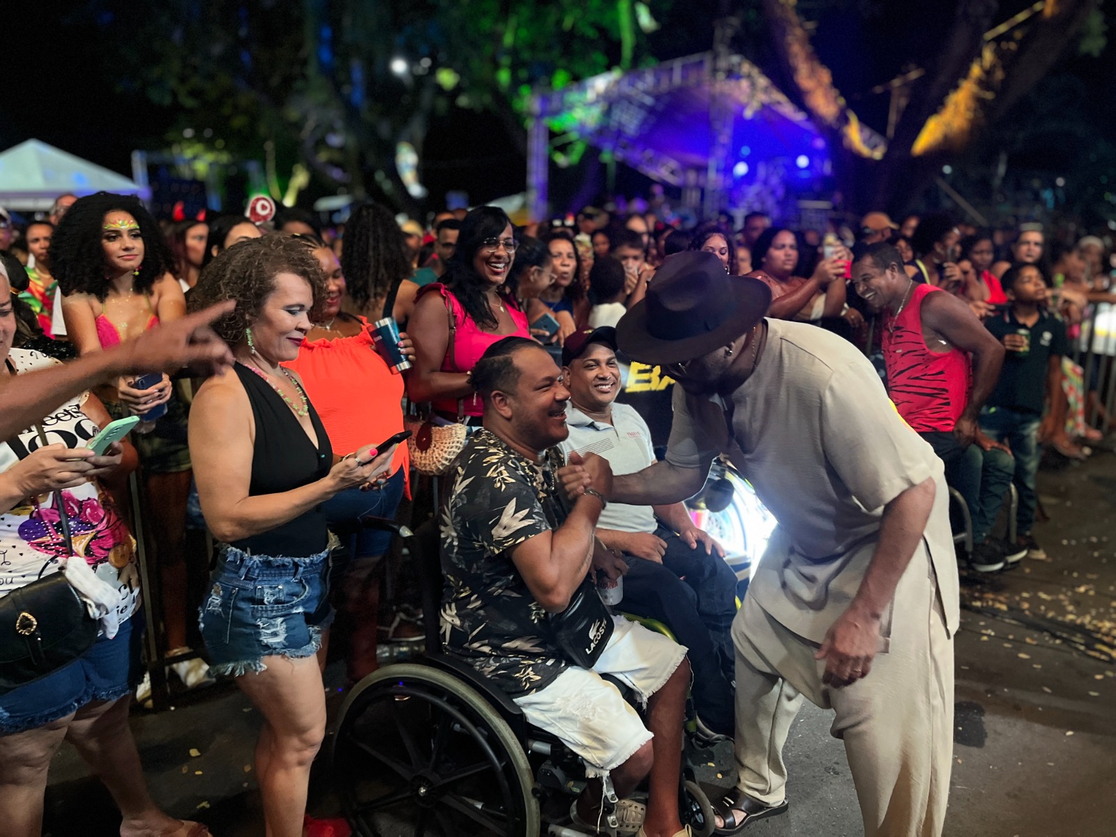 Na Lavagem do Beco do Fuxico, pessoas com deficiência tiveram atenção e carinho.