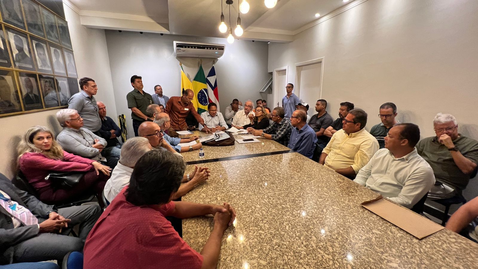 Prefeito Augusto Castro garante apoio à reabertura do Aeroporto Tertuliano Guedes de Pinho