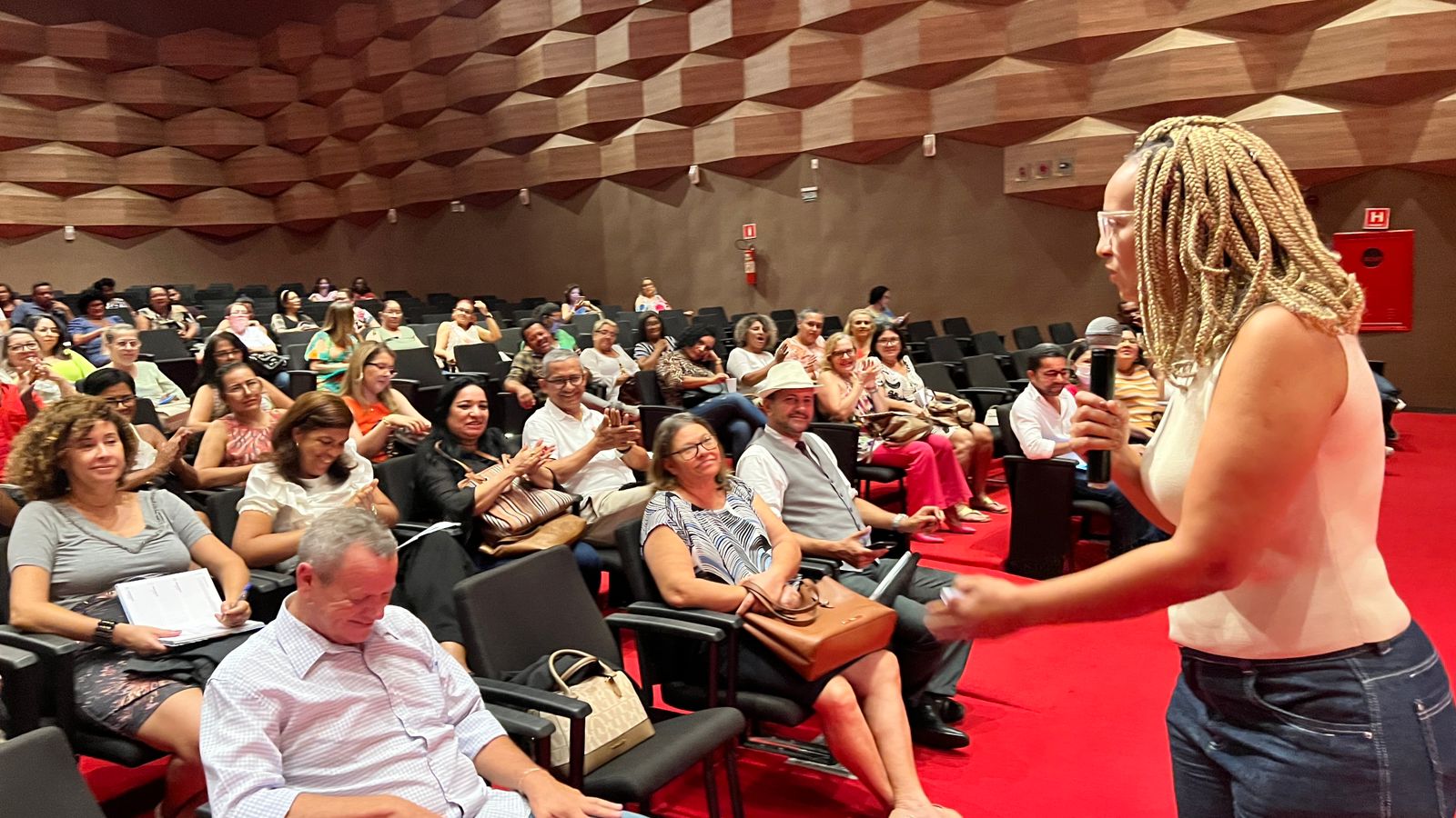 Segurança nas escolas de Itabuna mobiliza gestores da Rede Municipal de Ensino