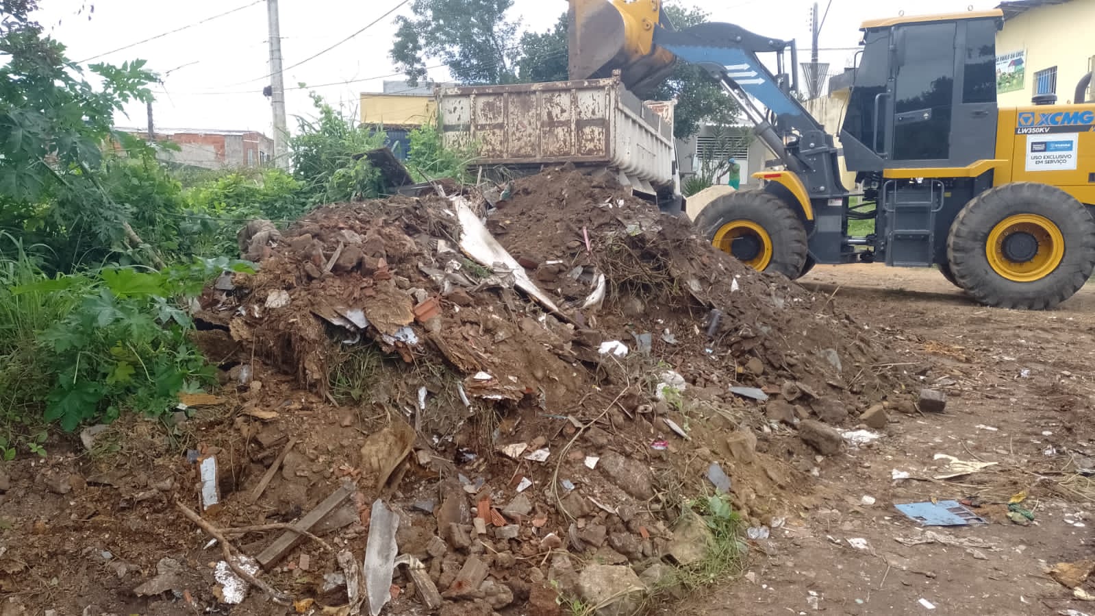 Prefeitura de Itabuna avança com serviços de zeladoria nos bairros