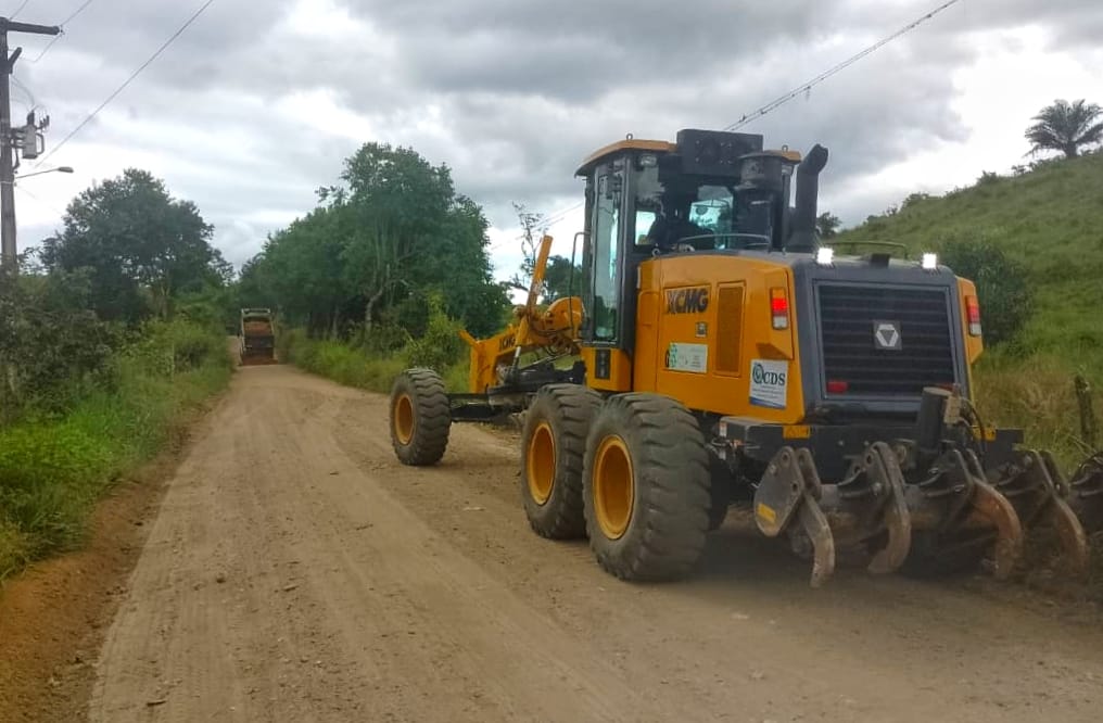 Prefeitura de Itabuna faz manutenção no acesso à Roça do Povo