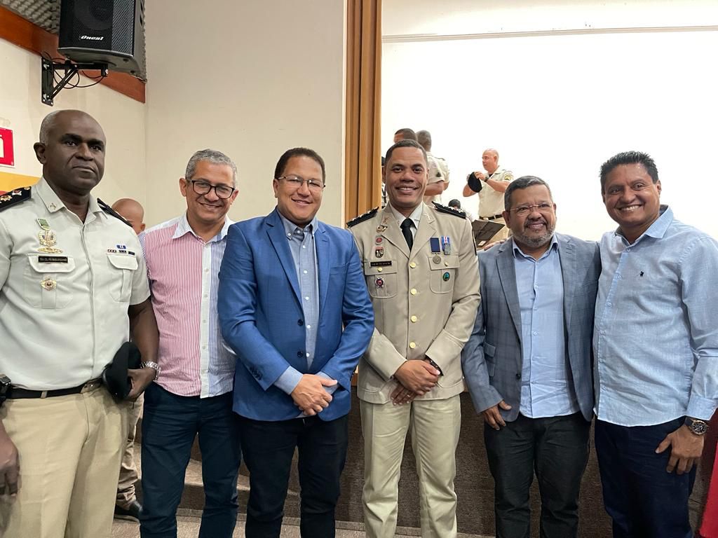 Prefeito Augusto Castro participa de solenidade de transição comando CPIRv Itabuna