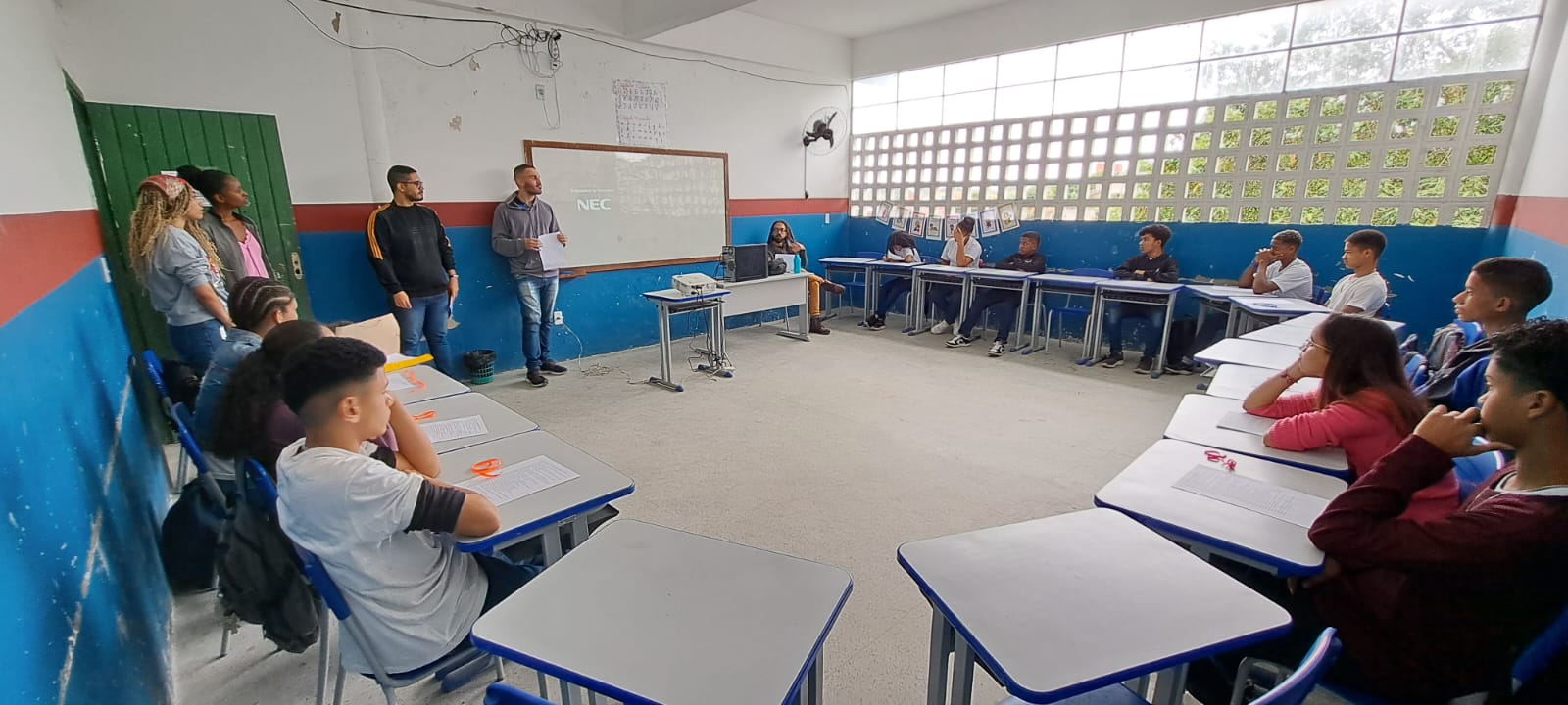 Escola Municipal Margarida Pereira realiza Oficinas de Leitura e Cidadania em parceria com a UESC