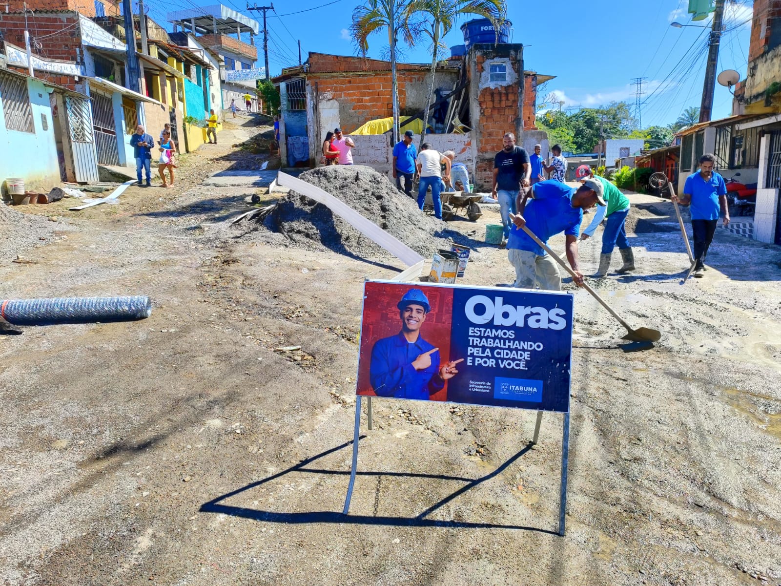 Prefeitura de Itabuna executa concretagem de mais ruas no Maria Pinheiro e Novo Horizonte