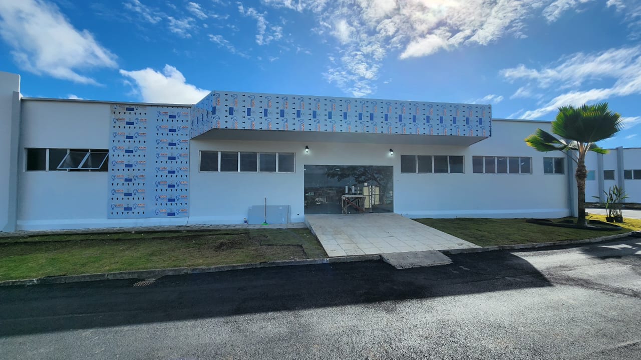 Governador Jerônimo Rodrigues, prefeito Augusto Castro e autoridades participam da entrega da 1ª etapa do Hospital São Lucas