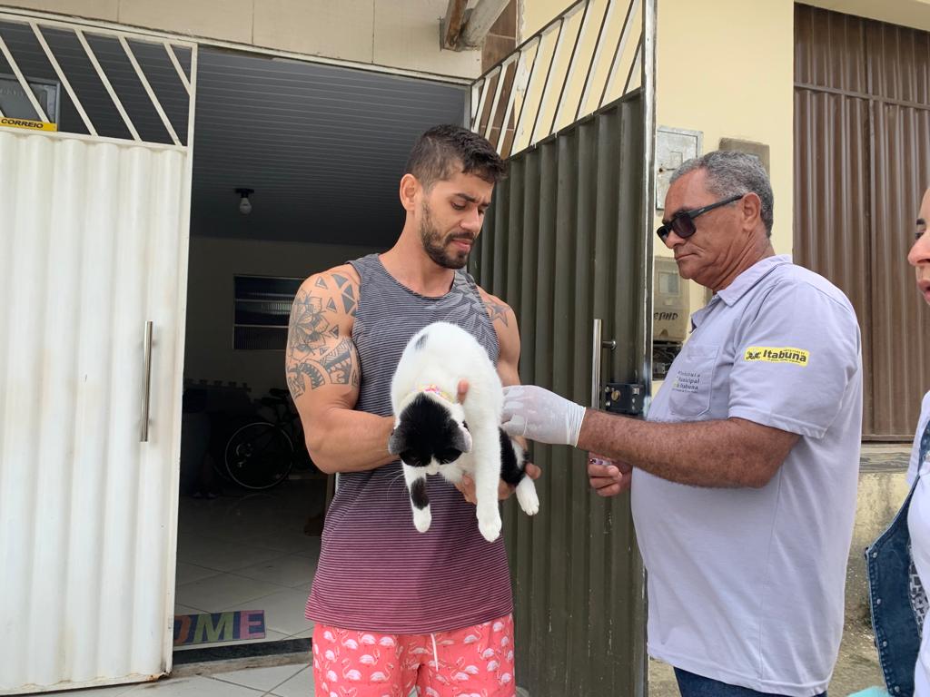 Prefeitura de Itabuna já vacinou 6.561 cães e gatos contra a raiva
