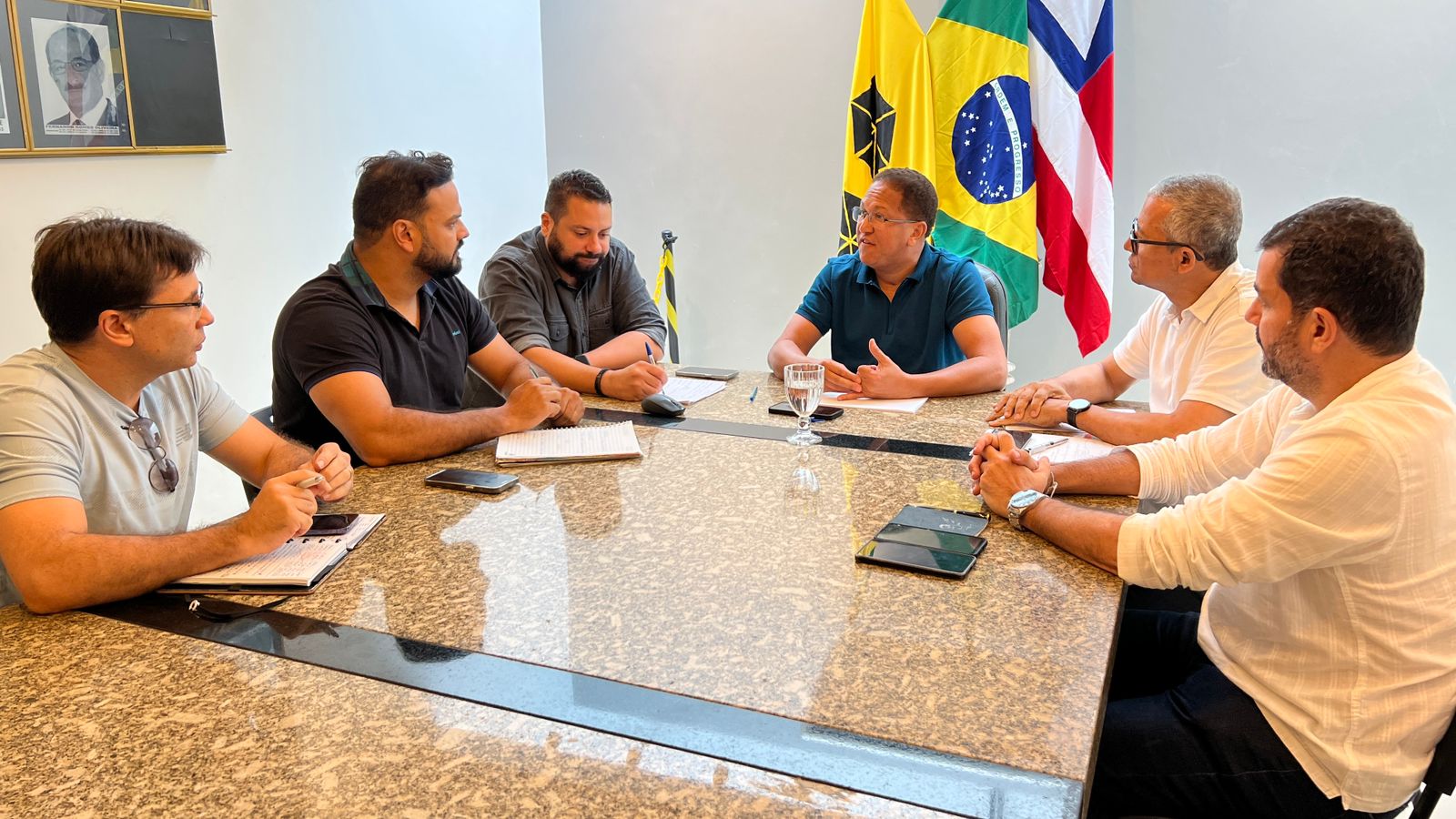 Prefeito Augusto Castro confirma entrega do Teatro Zelia Lessa e início do Programa de Oficina de Arte e Cultura até o final de setembro