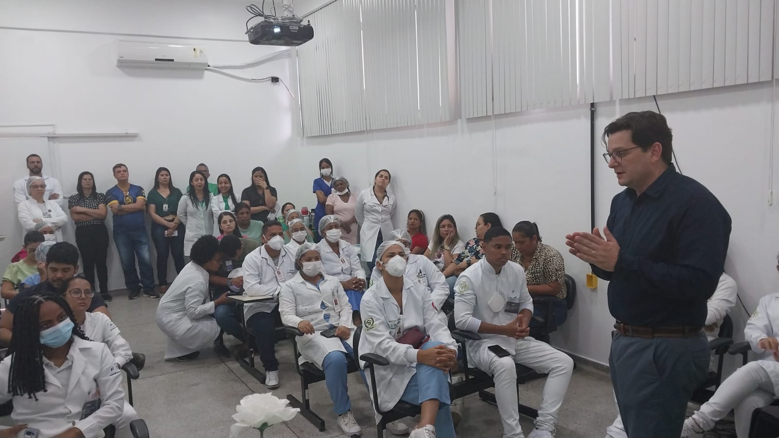 X SIPAT do Hospital de Base abordou a promoção da saúde e prevenção de acidentes ao trabalhador