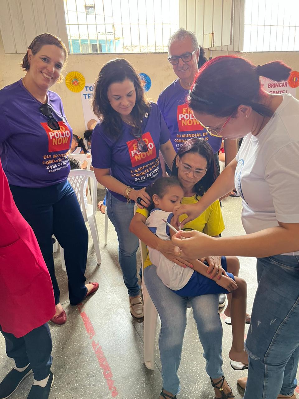 Rotary Club de Itabuna e Prefeitura imunizam cerca de 90 crianças e adolescentes no Maria Pinheiro