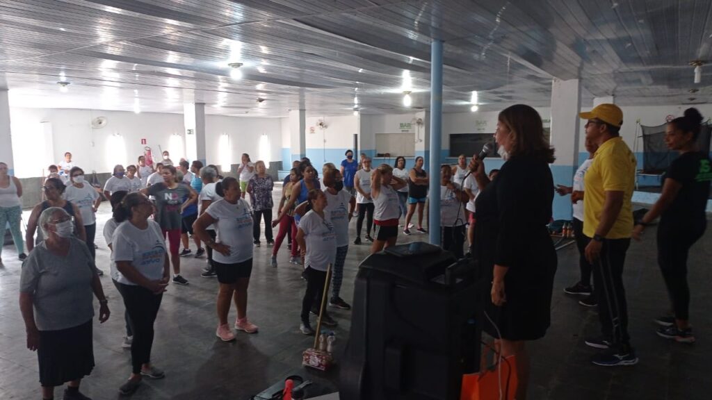 Alunos do projeto Estilo de Vida Ativo participam de ações do Outubro Rosa na USEMI