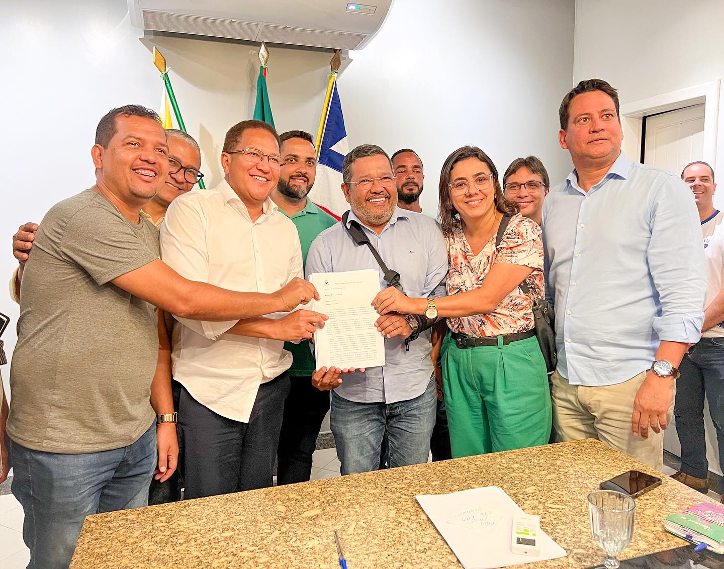 Prefeito Augusto Castro envia PCCS à apreciação da Câmara de Vereadores