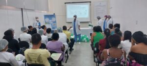Estudantes de enfermagem da Anhanguera realizam oficina no Hospital de Base