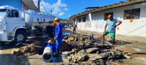 Prefeitura inicia a desobstrução da rede de drenagem pluvial do condomínio Centro Comercial de Itabuna