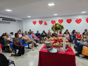 Policlínica Municipal 2 de Julho presta homenagem às mães