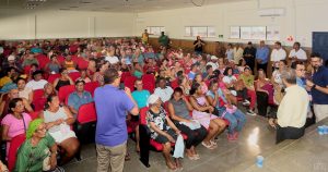 Augusto Castro e secretários alinham com feirantes detalhes para inauguração da Nova Feira do São Caetano